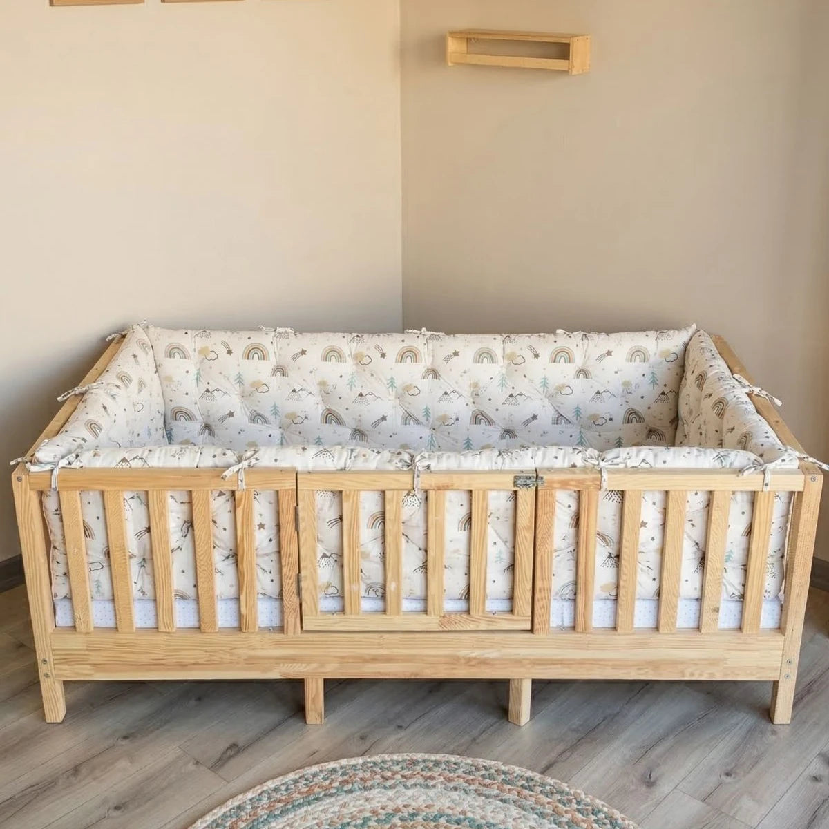 Montessori ve Beşik İçin 4 Kenar Koruma Seti Pamuk Kumaş Beyaz Gökkuşağı Desenli