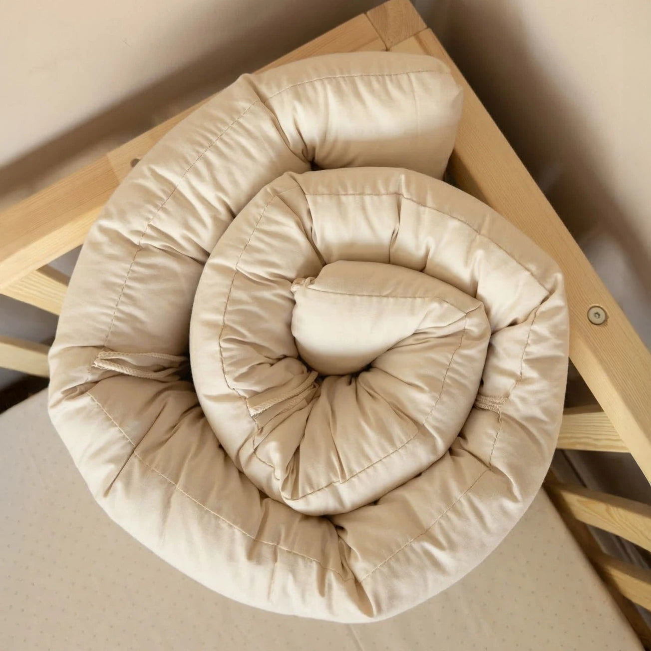 Montessori Yataklar ve Beşikler İçin Koruyucu Kenar Koruma Takımı Vanilya