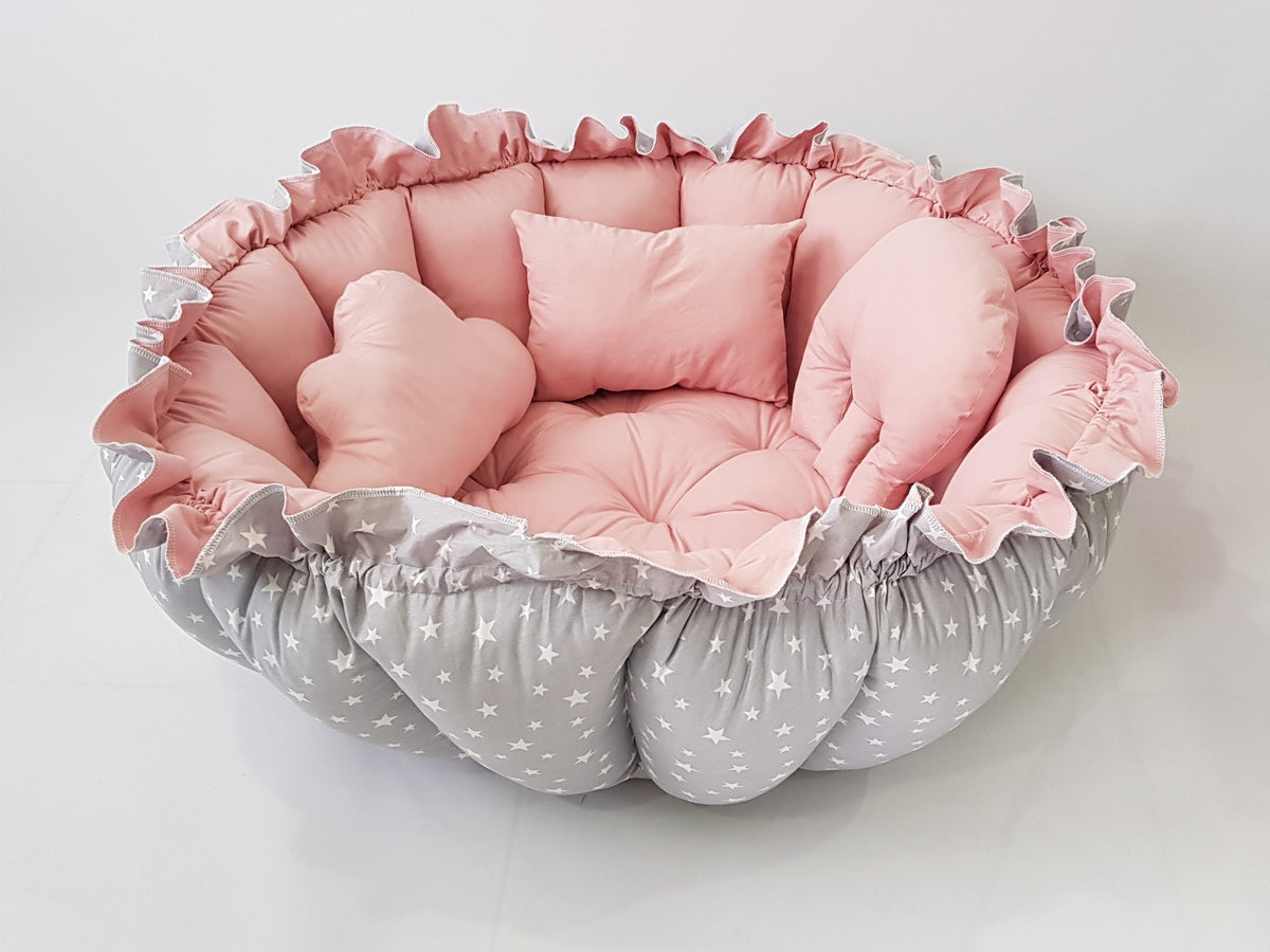 3'ü 1 Arada BabyNest Uyku ve Oyun Minderi Seti - 3 Figürlü Yastık Hediyeli Gri Yıldız Pudra