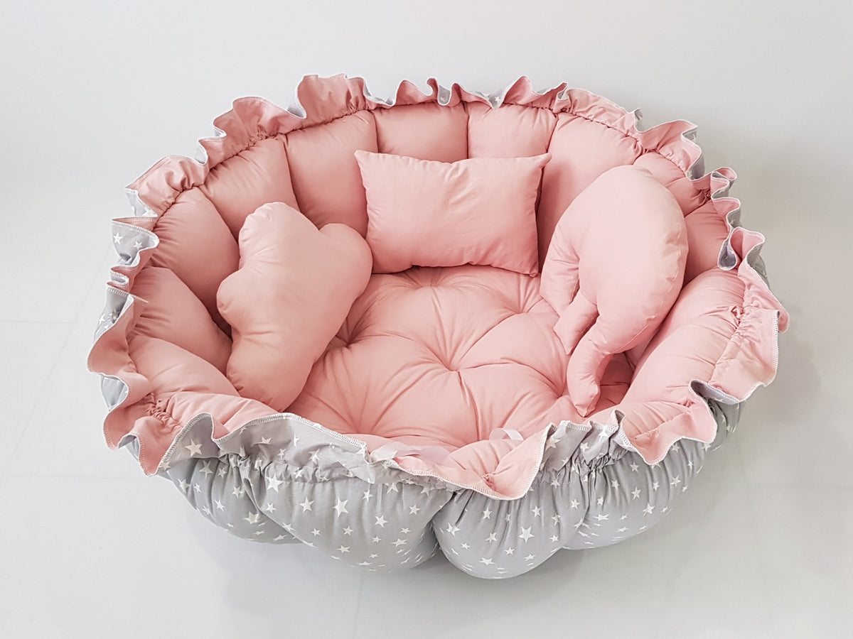 3'ü 1 Arada BabyNest Uyku ve Oyun Minderi Seti - 3 Figürlü Yastık Hediyeli Gri Yıldız Pudra