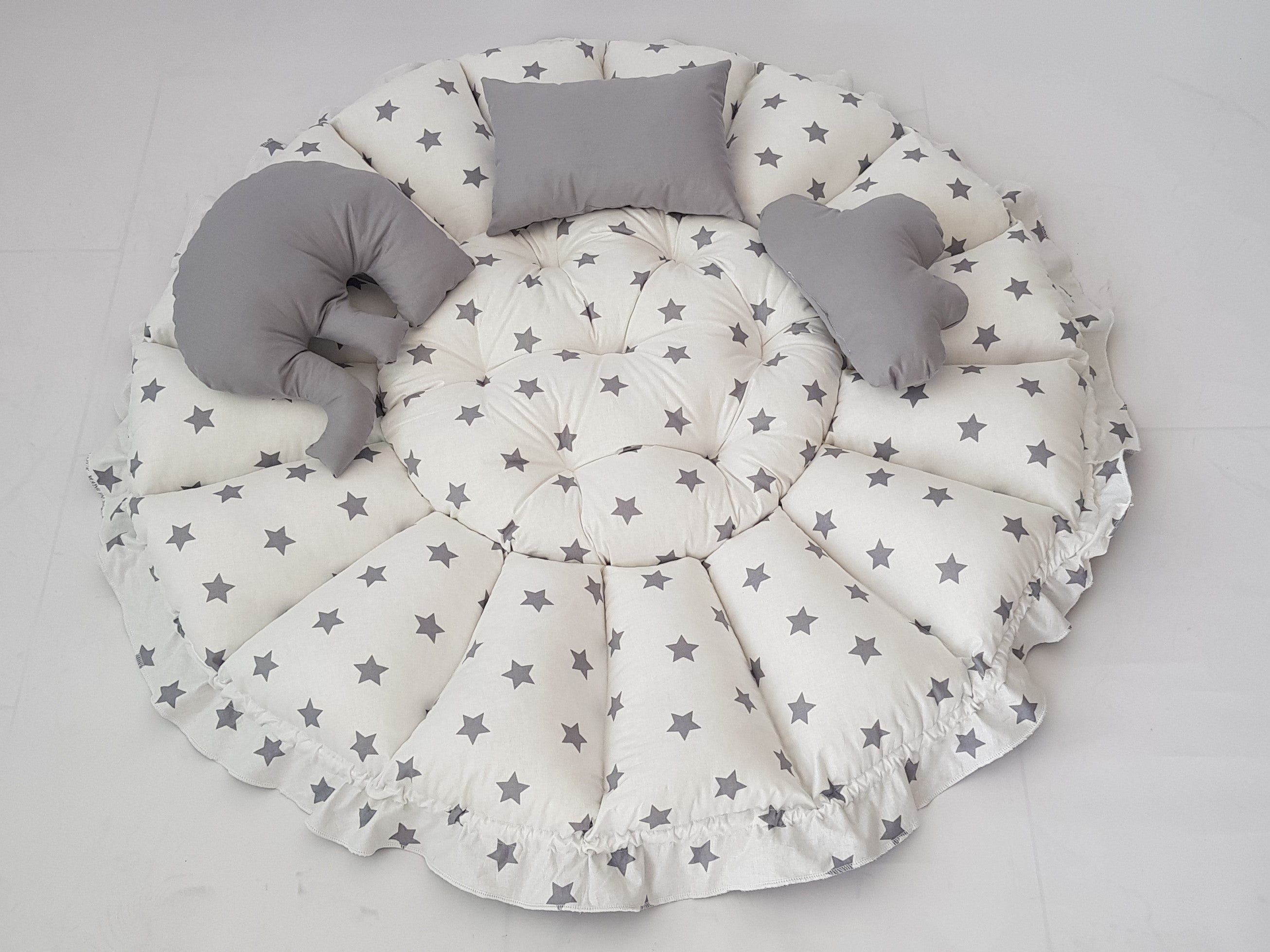 3'ü 1 Arada BabyNest Uyku ve Oyun Minderi Seti - 3 Figürlü Yastık Hediyeli Gri