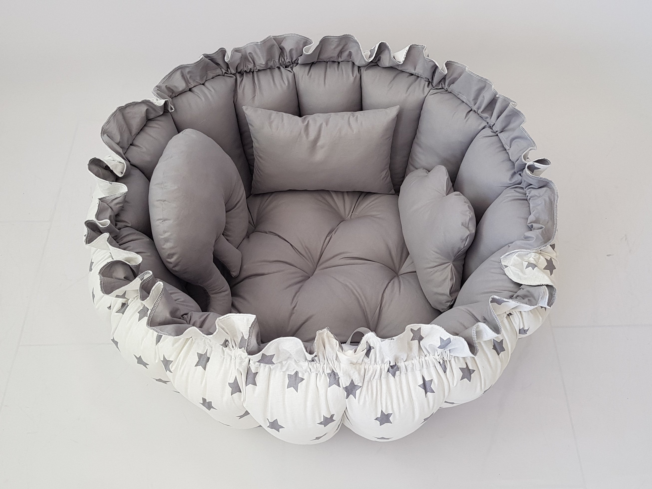 3'ü 1 Arada BabyNest Uyku ve Oyun Minderi Seti - 3 Figürlü Yastık Hediyeli Gri