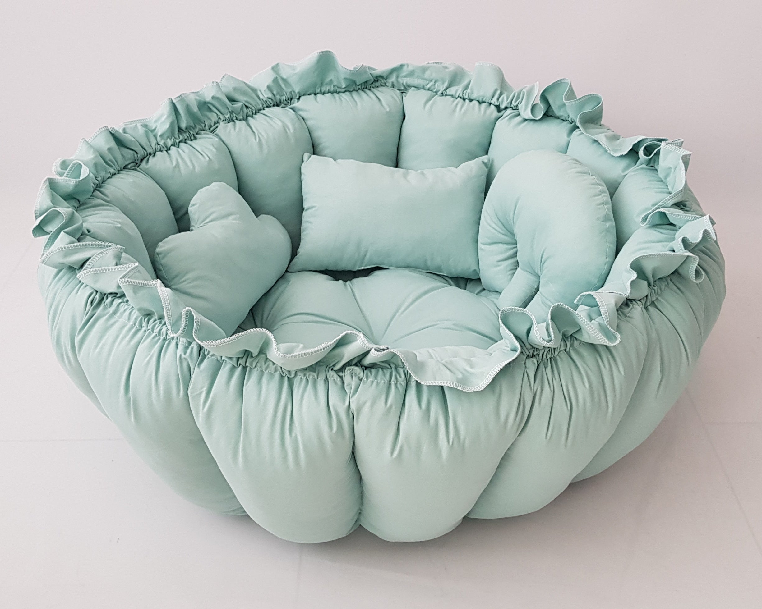 3'ü 1 Arada BabyNest Uyku ve Oyun Minderi Seti - 3 Figürlü Yastık Hediyeli Yeşil