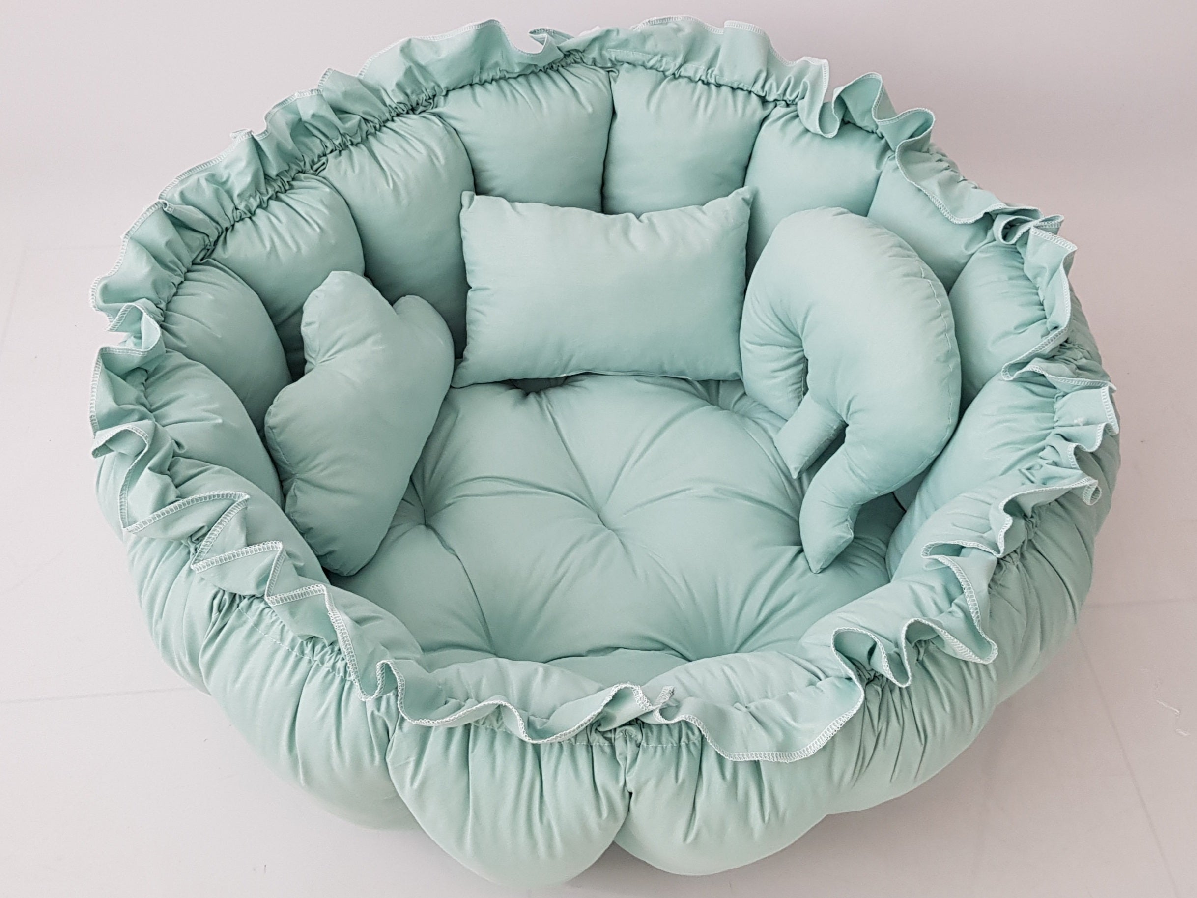 3'ü 1 Arada BabyNest Uyku ve Oyun Minderi Seti - 3 Figürlü Yastık Hediyeli Yeşil