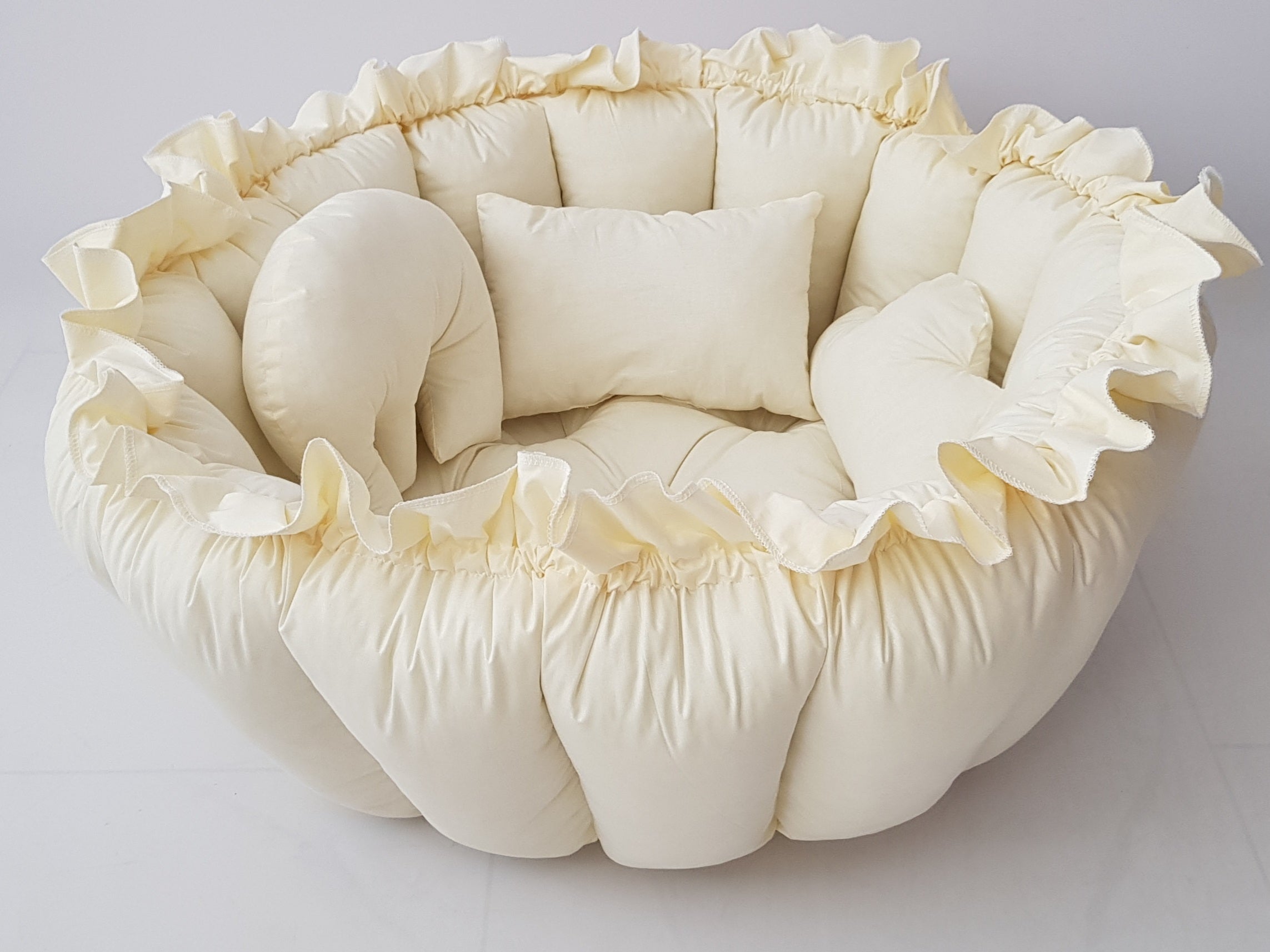 3'ü 1 Arada BabyNest Uyku ve Oyun Minderi Seti - 3 Figürlü Yastık Hediyeli Ekru