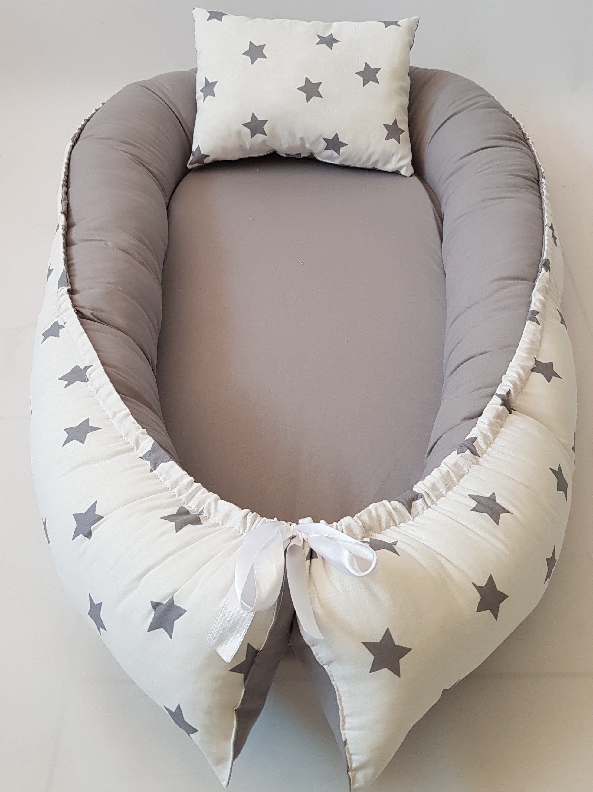 BabyNest Anne Yanı Bebek Yatağı - Gri ,yıldızlar Pamuk Kumaş