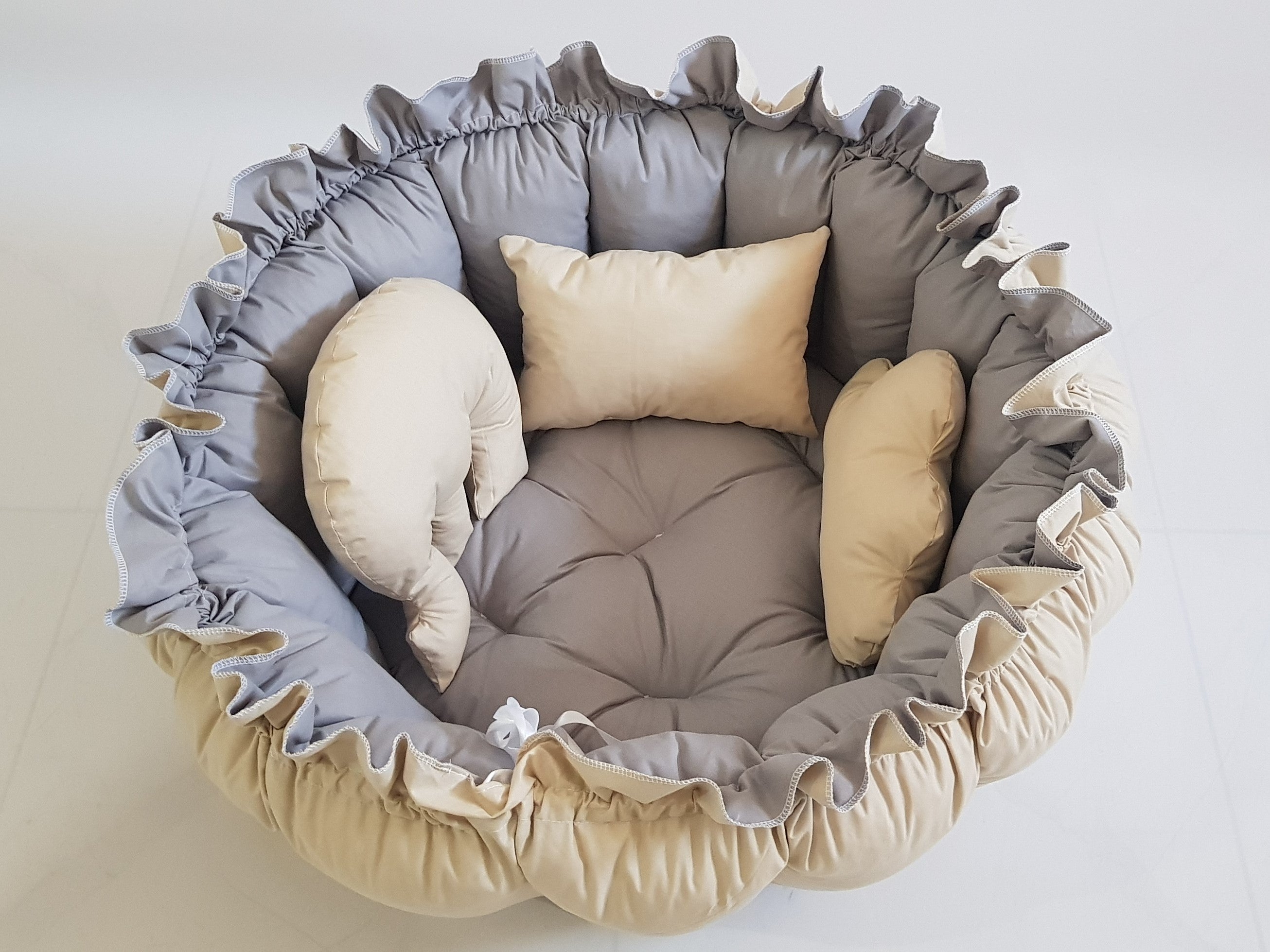 3'ü 1 Arada BabyNest Uyku ve Oyun Minderi Seti - 3 Figürlü Yastık Hediyeli Gri