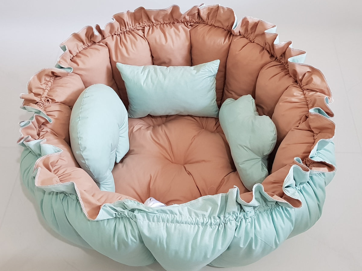 3'ü 1 Arada BabyNest Uyku ve Oyun Minderi Seti - 3 Figürlü Yastık Hediyeli Nil Yeşili ve Kahve Renk