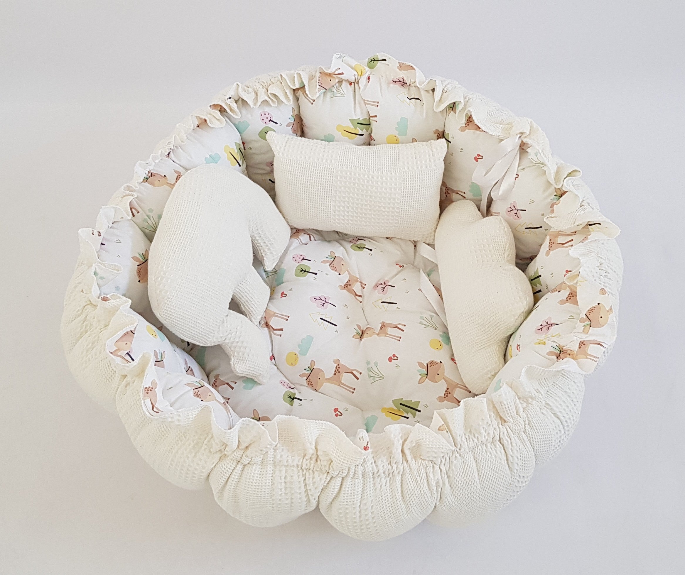 3'ü 1 Arada BabyNest Uyku ve Oyun Minderi Seti - 3 Figürlü Yastık Hediyeli Krem Pike Ceylan