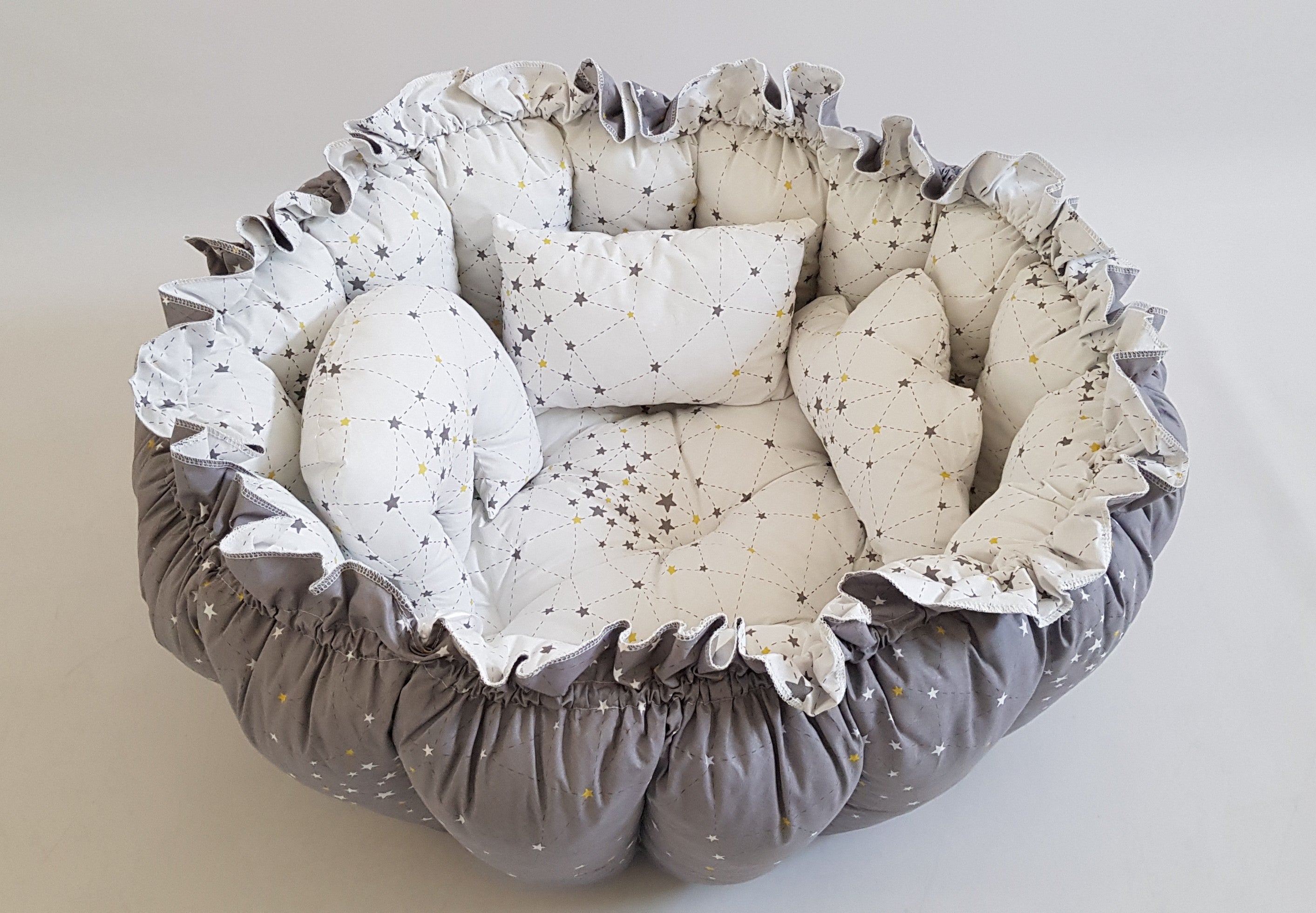 3'ü 1 Arada BabyNest Uyku ve Oyun Minderi Seti - 3 Figürlü Yastık Hediyeli Samanyolu