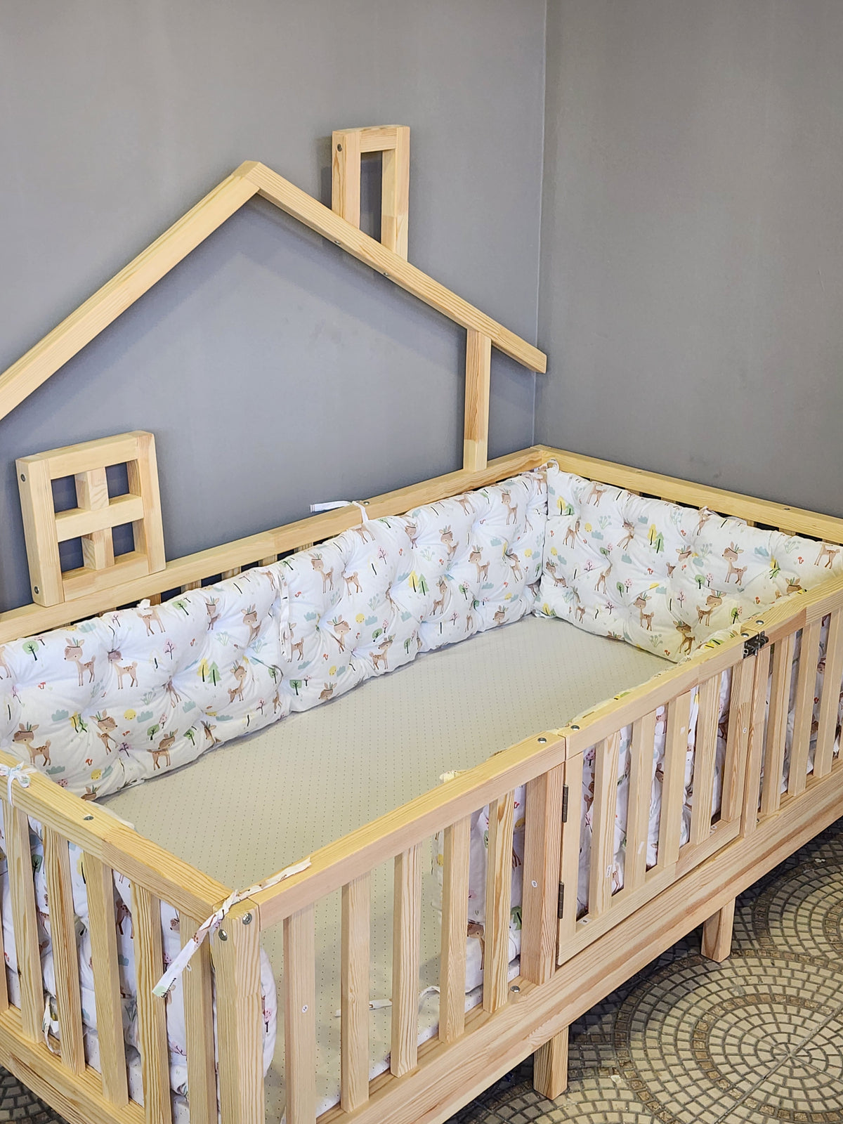 Beşik Kenar Koruma Minderi %100 Pamuk - Montessori Yatak Uyumlu - Ceylan Desenli - Buble Soft