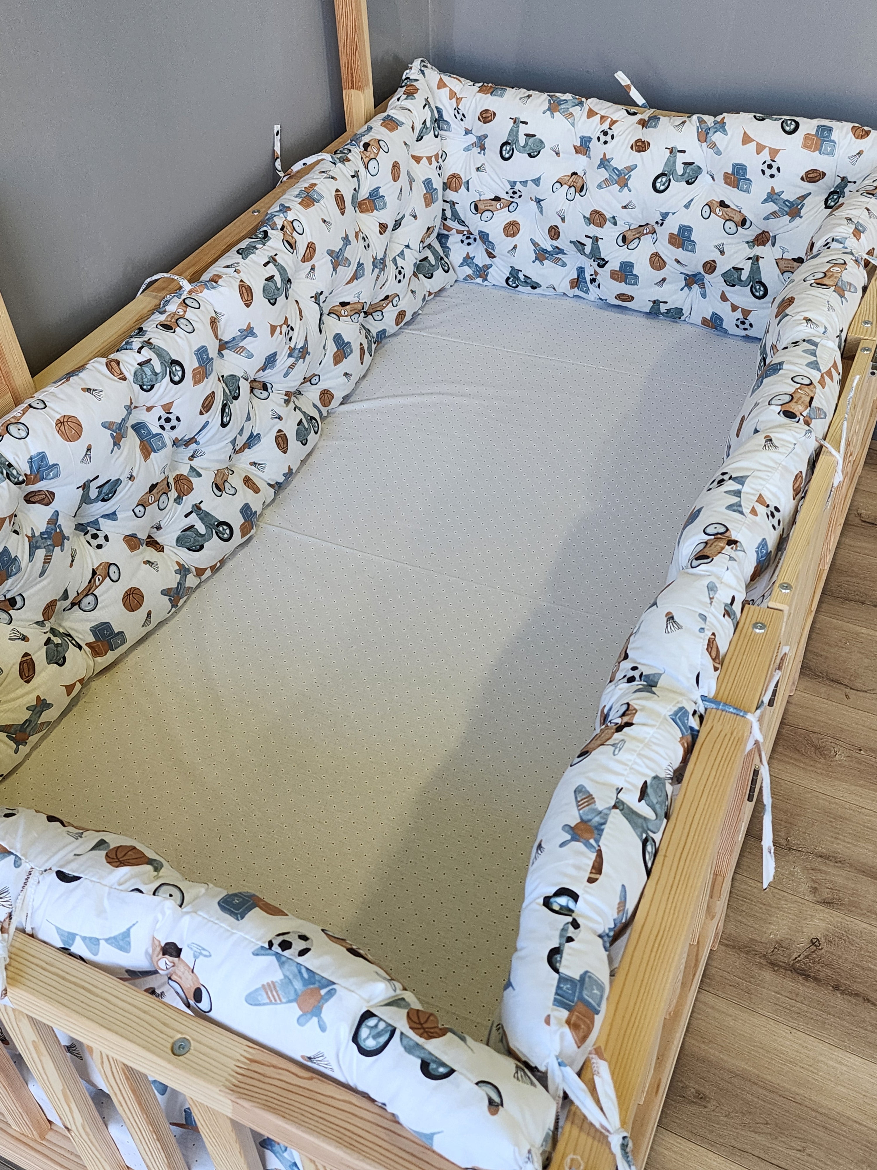 Montessori Yataklar ve Beşikler İçin Koruyucu Kenar Koruma Takımı Uçaklar