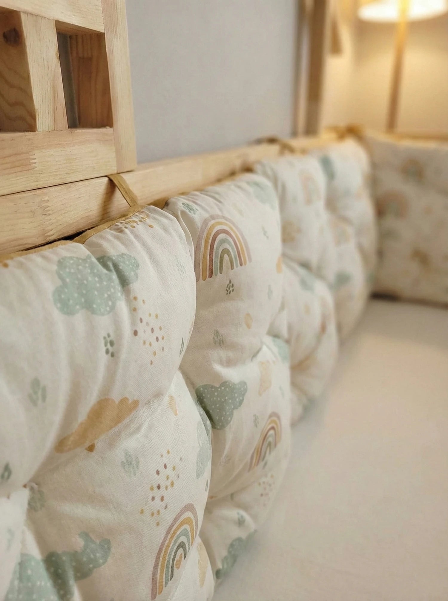 Montessori Yataklar ve Beşikler İçin Koruyucu Kenar Koruma Takımı Bej Gökler