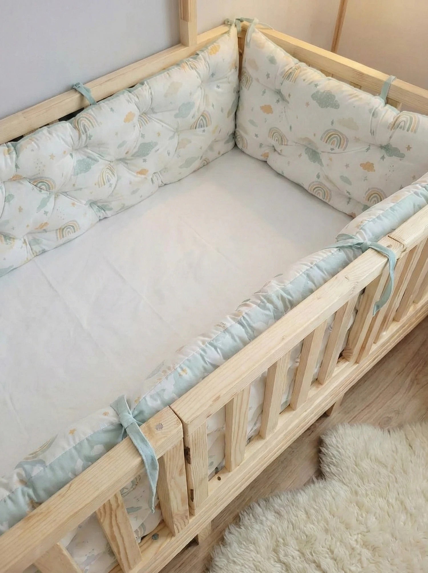 Kenar Koruma Minderi Buble Soft Yeşil Gökler