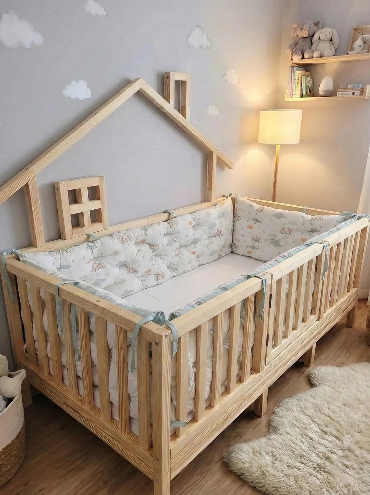 Beşik Kenar Koruma Minderi %100 Pamuk - Montessori Yatak Uyumlu - Yeşil Gökler - Buble Soft