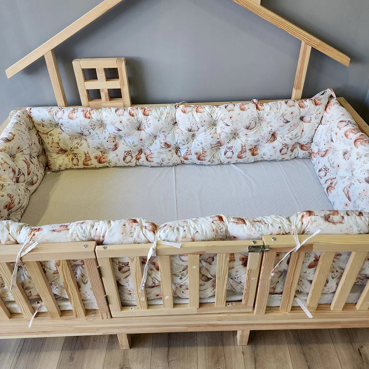 Beşik Kenar Koruma Minderi %100 Pamuk - Montessori Yatak Uyumlu - Baykuş Desenli - Buble Soft