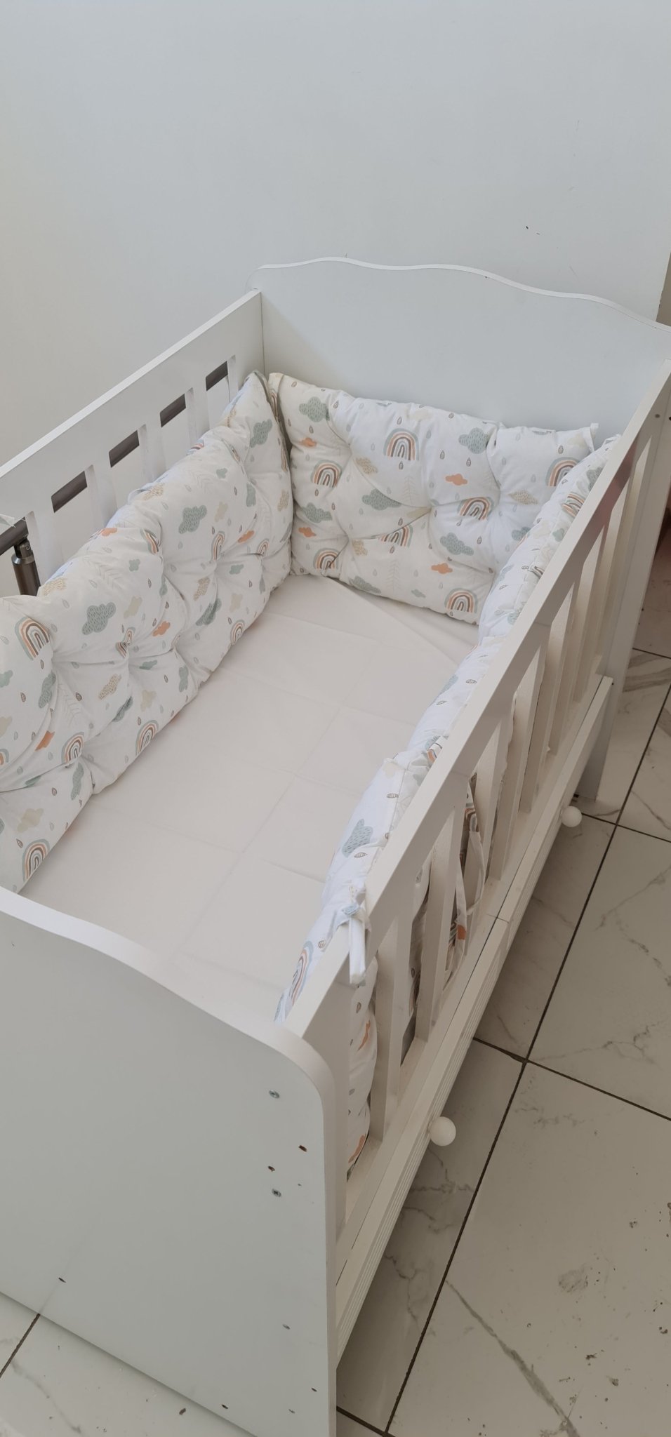 Bebek Beşik Kenar Koruma Takımı Gök Kuşaklı %100 Pamuk Kumaş | Ossa Tasarım