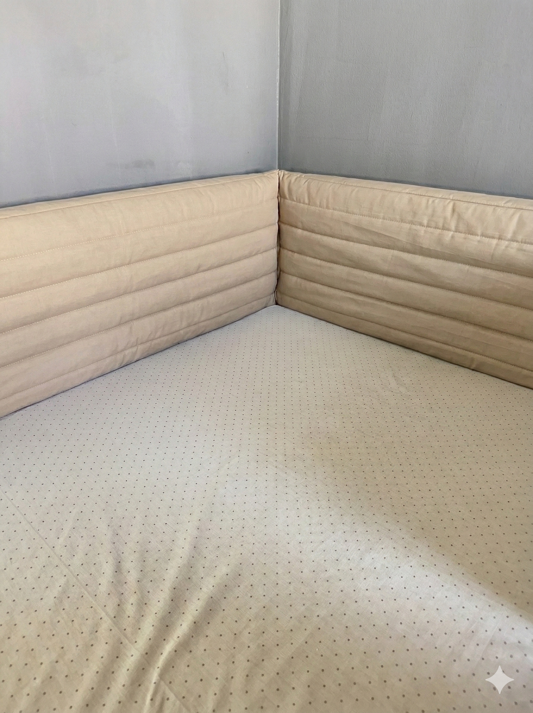 Montessori ve Beşik İçin Full İç-Dış Kenar Koruma Takımı - Darbe Önleyici Pofuduk Tasarım Vanilya Renk