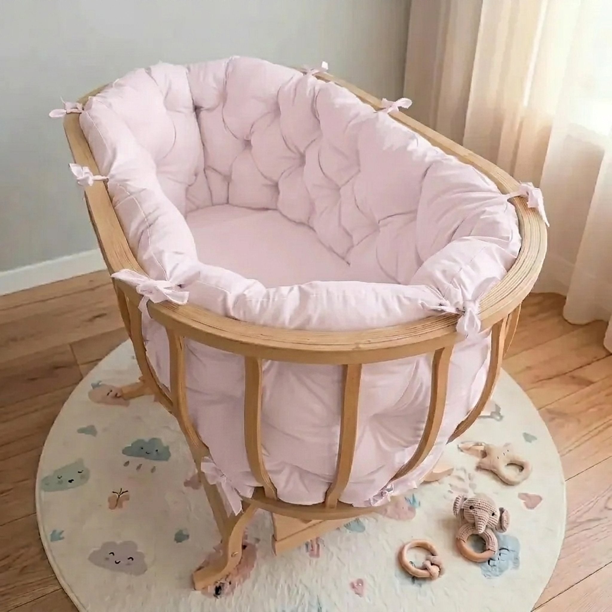 Toz Pembe Renk Pamuk Kumaş Sepet Beşik Kenar Koruma Minderi